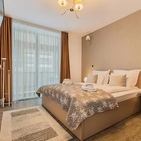 Sunset Silver Mountain Apartment Poiana Brasov