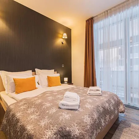 Sunset Silver Mountain Apartment Poiana Brasov